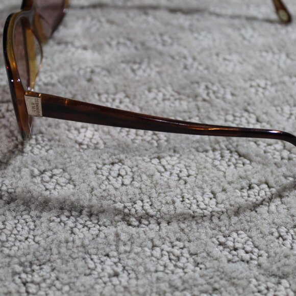 Lulu Guinness L101 Tortoiseshell Frame with Light Color Lens Sunglasses - Picture 6 of 9